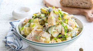 Salat mit Fisch und Kartoffeln